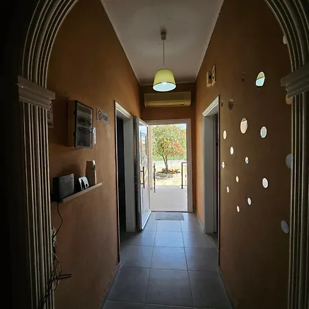 House With Yard * Alykes Potamou
